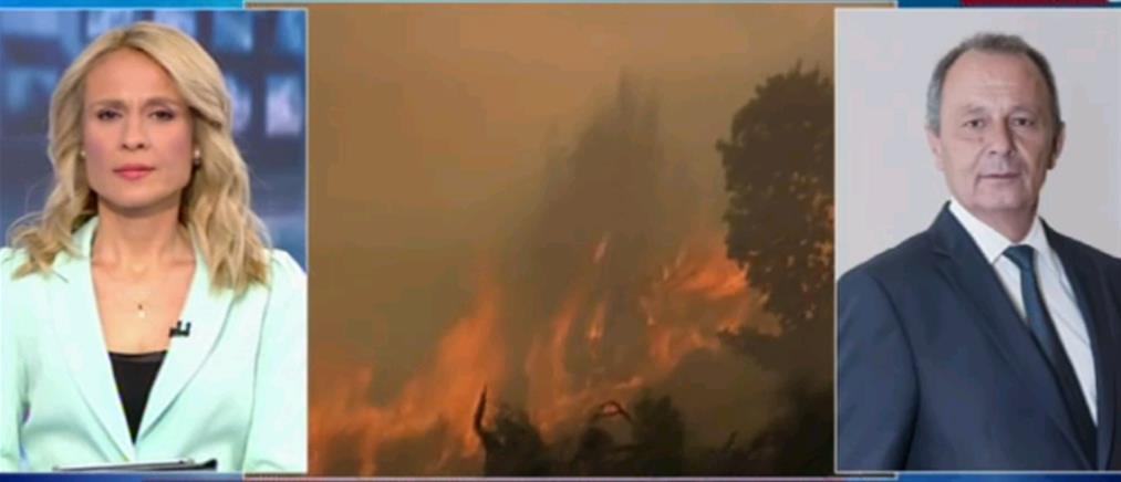 Φωτιά στα Μέθανα: κάηκε σπίτι από την πυρκαγιά (βίντεο)