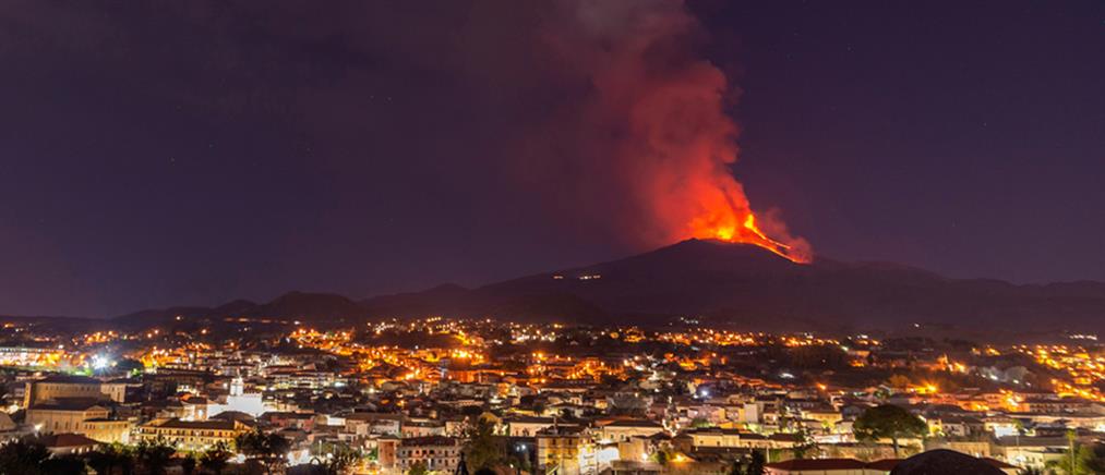 Αίτνα: Νέα έκρηξη στο επιβλητικό ηφαίστειο (εικόνες)