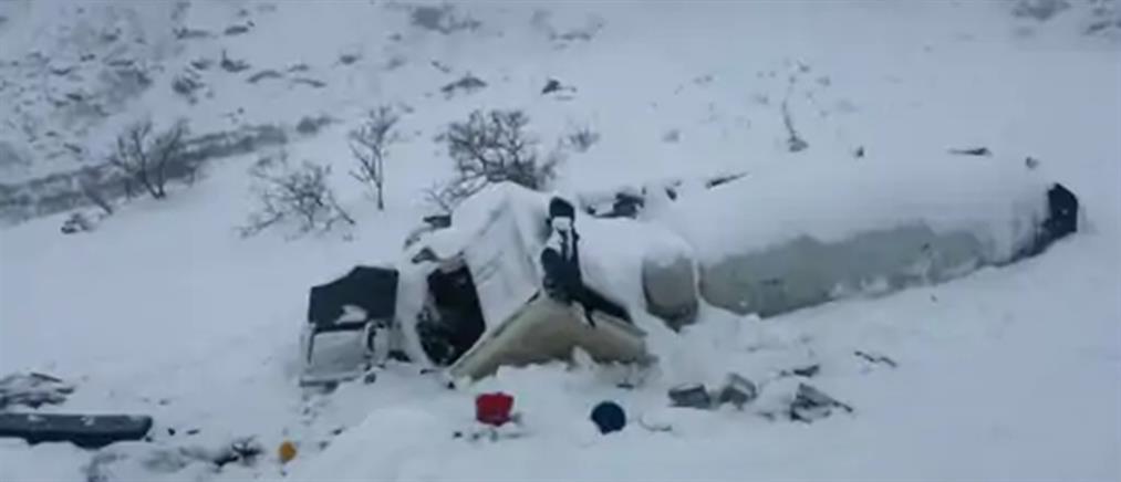 Θιβέτ: Χιονοστιβάδα σκότωσε επιβάτες αυτοκινήτων