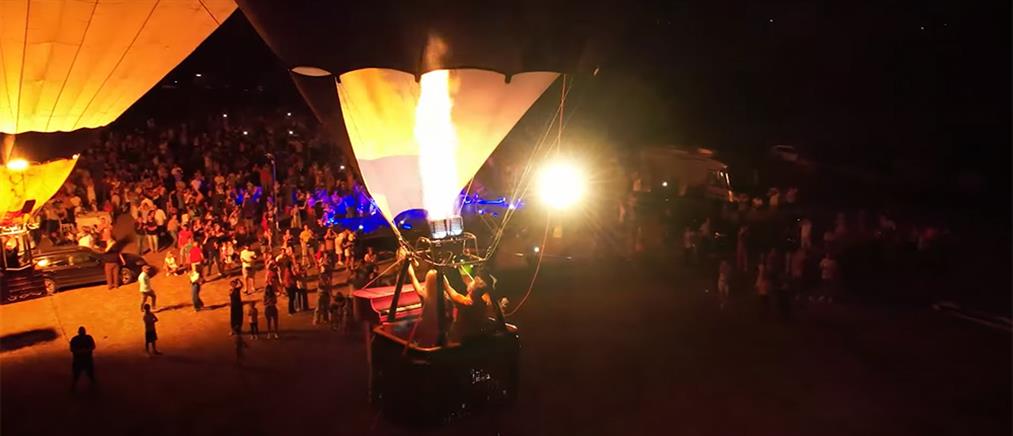 “Ιπτάμενη πιανίστρια”: έπαιξε μέσα σε αερόστατο πάνω από την Υλίκη (βίντεο)