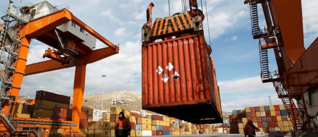 Cosco: Θέλουμε το λιμάνι του Πειραιά, δεν αλλάζουμε πλάνα σε Grexit