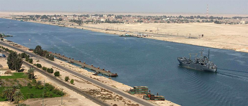 Διώρυγα του Σουέζ: ρυμουλκό πλοίο βυθίστηκε μετά από σύγκρουσή με τάνκερ