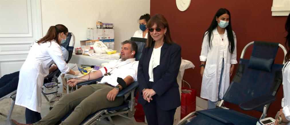 Ημέρα Εθελοντή Αιμοδότη - Σακελλαροπούλου: Πράξη αλτρουισμού και αλληλεγγύης η αιμοδοσία