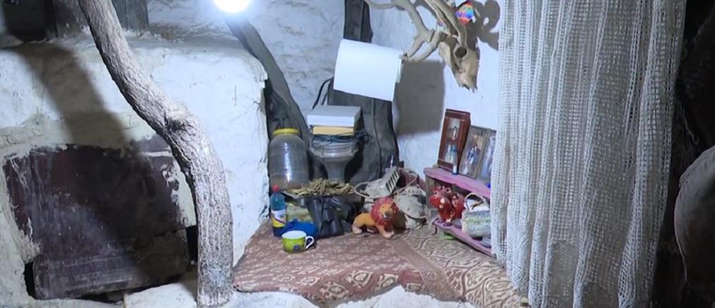 Κορινθία: Βίντεο μέσα από το λαγούμι που ζούσε η πολύτεκνη οικογένεια αντιεμβολιαστών