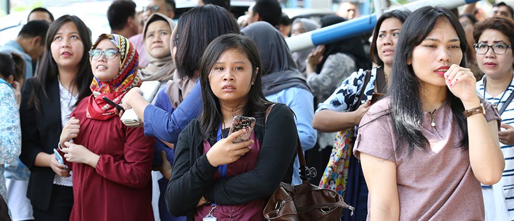 Ισχυρός σεισμός συγκλόνισε την Τζακάρτα (βίντεο)