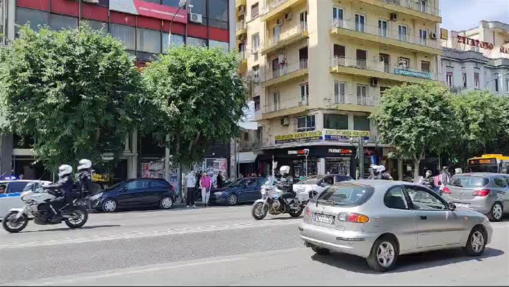 Θεσσαλονίκη: Μεταφορά μωρού σε νοσοκομείο, συνοδεία αστυνομικών