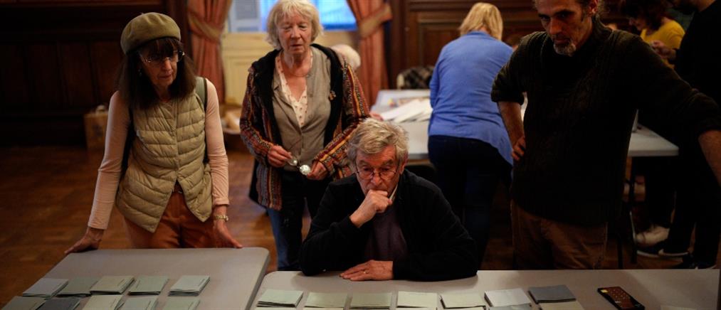 Γαλλία – Προεδρικές εκλογές: Μακρόν – Λεπέν στο δεύτερο γύρο