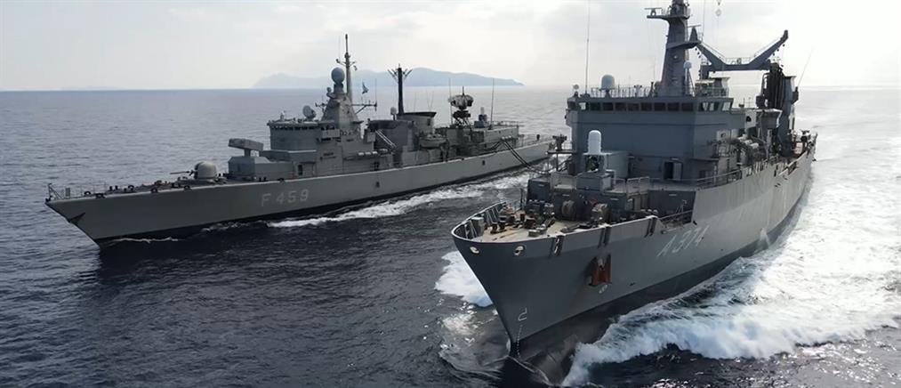 Πολεμικό Ναυτικό: Ασκήσεις με πραγματικά πυρά (εικόνες)