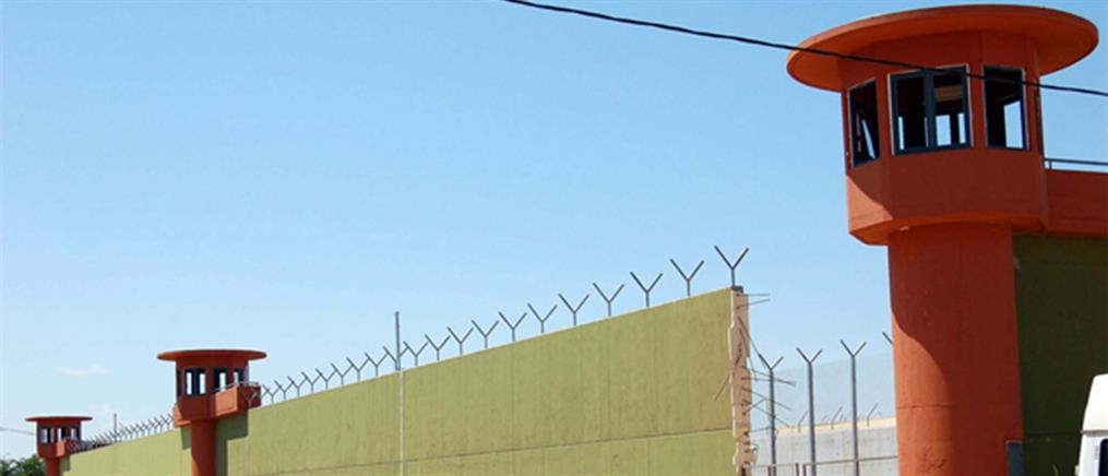 Σε δίκη 13 σωφρονιστικοί για τον θάνατο Καρέλι στις φυλακές Νιγρίτας