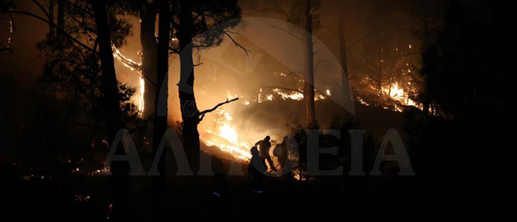 Φωτιά στη Χίο - Ολονύχτια μάχη με τις φλόγες (εικόνες)