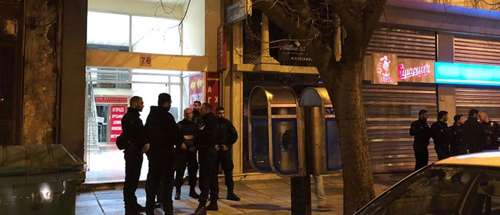 Φίλαθλοι του ΠΑΟΚ κατέλαβαν τα γραφεία του ΣΥΡΙΖΑ στη Θεσσαλονίκη