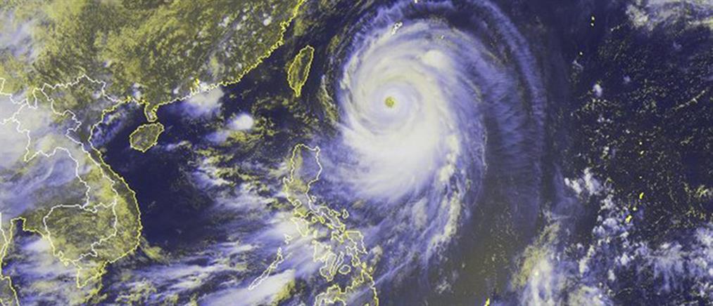 Συναγερμός στην Ιαπωνία για τον σούπερ τυφώνα