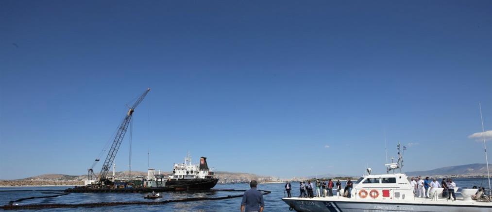 Αυλίδα: πρόσκρουση δεξαμενόπλοιου στο λιμάνι