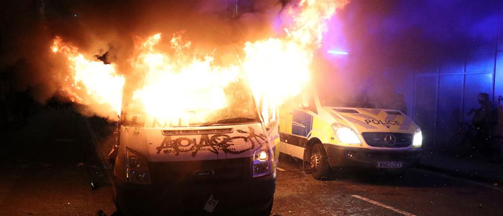 Ταραχές στο Μπρίστολ για υπερεξουσία στην Αστυνομία