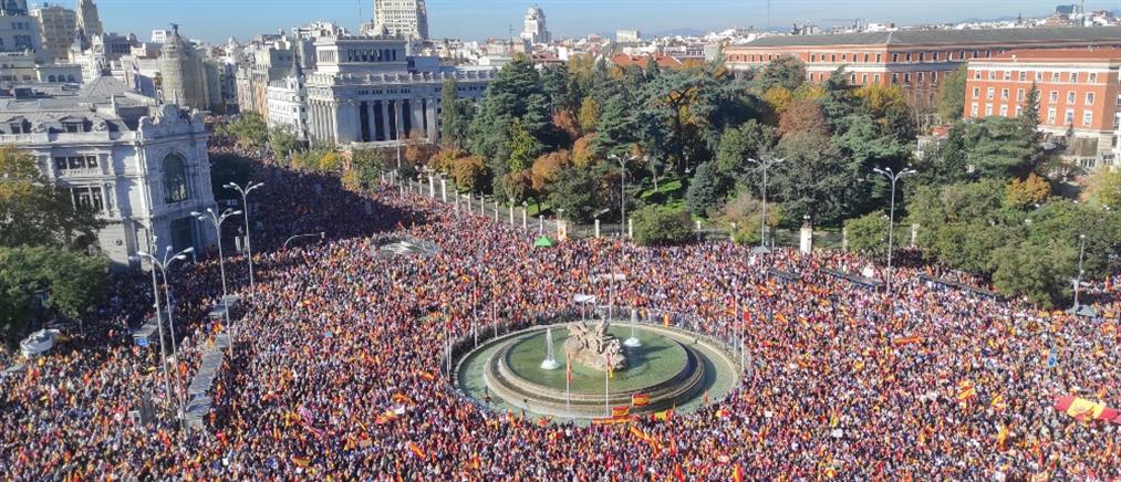 Ισπανία: Διαδηλώσεις ενάντια στην αμνηστία των Καταλανών αυτονομιστών (εικόνες)