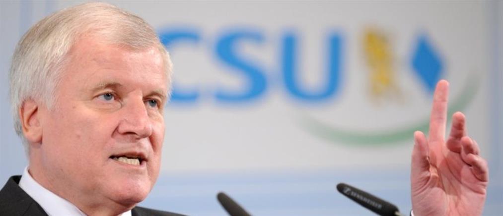 Πρωθυπουργός της Βαυαρίας: Θα στέλνω τους πρόσφυγες στο Ράιχσταγκ