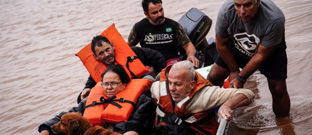 Βραζιλία: Δεκάδες νεκροί και αγνοούμενοι από τις φονικές πλημμύρες (εικόνες)