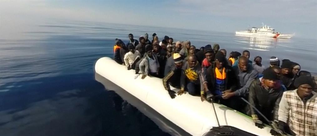 Δραματικές διασώσεις παράτυπων μεταναστών στη Μεσόγειο (Βίντεο)