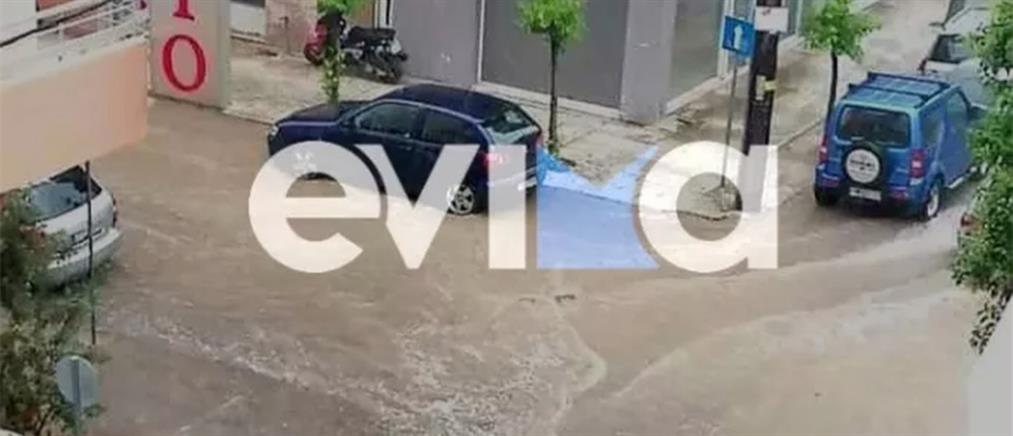 Κακοκαιρία “Daniel” - Εύβοια: Ισχυρή βροχόπτωση - “Ποτάμια” οι δρόμοι (βίντεο)