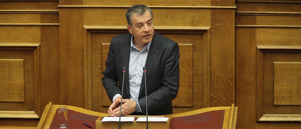 Θεοδωράκης: Ο Τσίπρας επαναλαμβάνει τα λάθη του ΠΑΣΟΚ και της ΝΔ