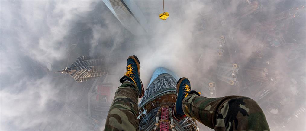 Σκαρφάλωσαν στην κορυφή του ουρανοξύστη της Σαγκάης