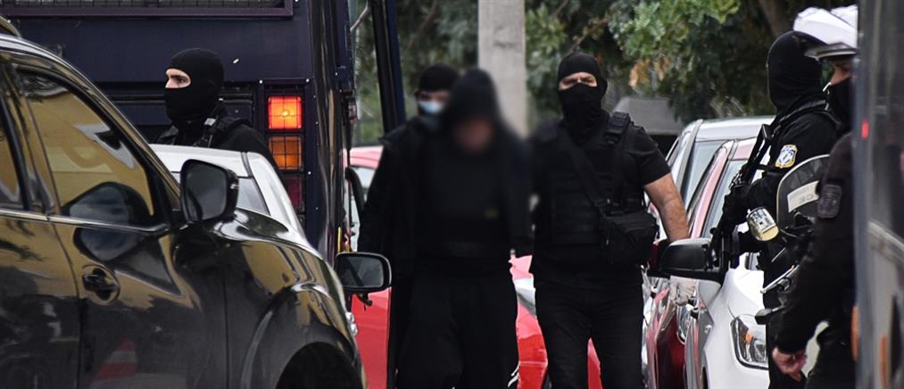 “Σύμπραξη Εκδίκησης”: Απολογούνται οι 6 από τους 10 συλληφθέντες της τρομοκρατικής οργάνωσης