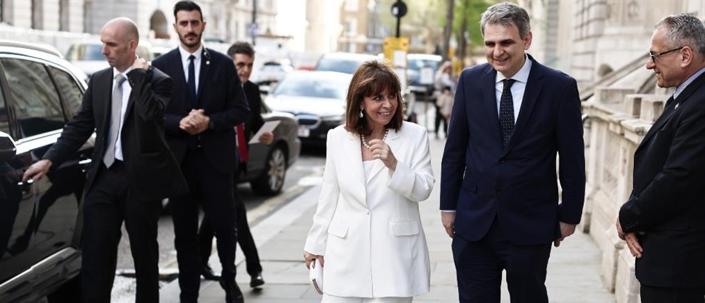Σακελλαροπούλου: Ο Κάρολος θα ενδυναμώσει τις σχέσεις με την Ελλάδα