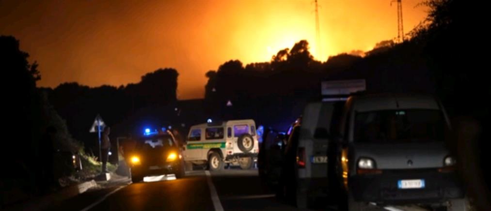 Σαρδηνία: τροχαίο προκάλεσε την τεράστια φωτιά (εικόνες)