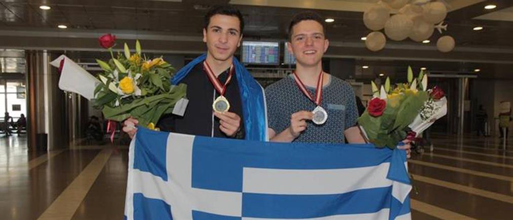 Μαθηματική Ολυμπιάδα: Έλληνες μαθητές σάρωσαν τα μετάλλια
