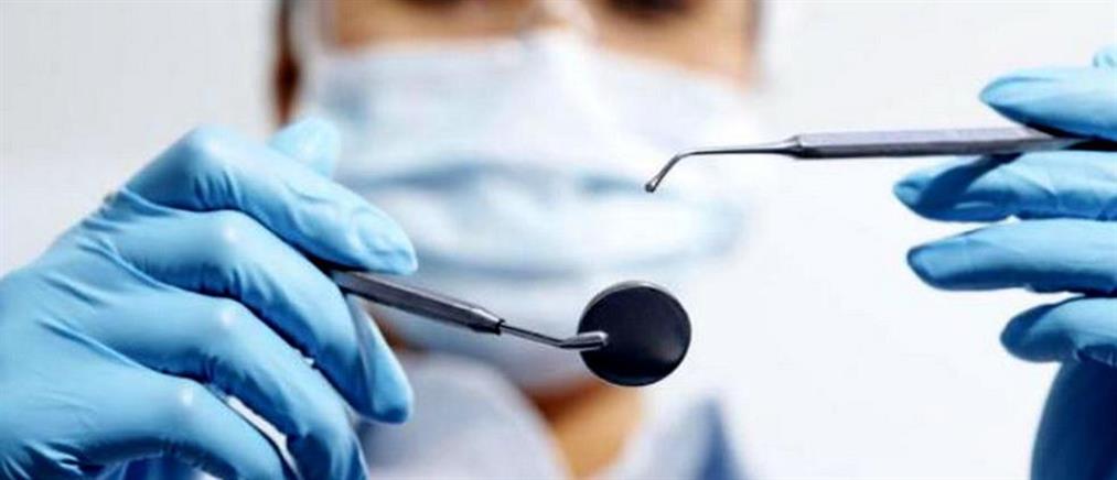 Έρευνα: Πόσο κινδυνεύουν οι ασθενείς Covid-19 με τεχνητή οδοντοστοιχία