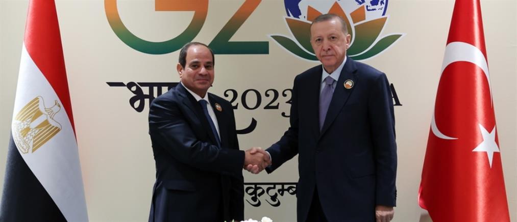 Τουρκία – Αίγυπτος: Στο Κάιρο ο Ερντογάν συνοδεία Υπουργών του