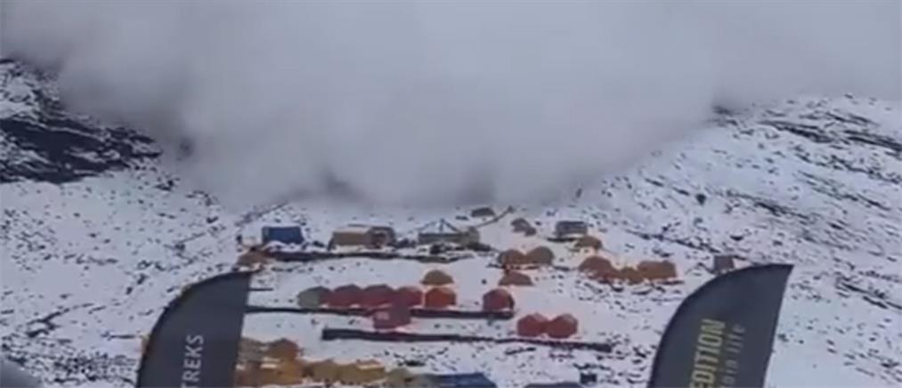Ιμαλάια: Χιονοστιβάδα σκόρπισε τον θάνατο