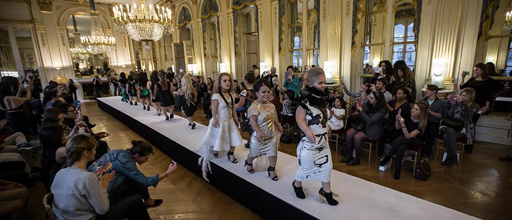 Επίδειξη μόδας στο Παρίσι με top model ύψους έως 1,30
