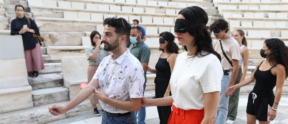 Φεστιβάλ Αθηνών Επιδαύρου: πρωτοπόρα δράση για άτομα με οπτική αναπηρία (εικόνες)