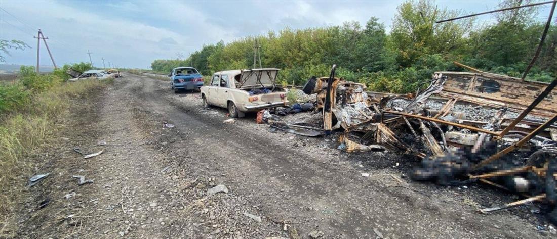Πόλεμος στην Ουκρανία: Βρέθηκαν νεκροί από σφαίρες στα οχήματά τους (εικόνες)