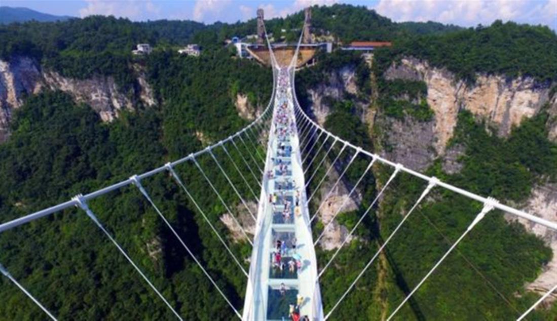 AP - Κίνα - γέφυρα - γυαλί