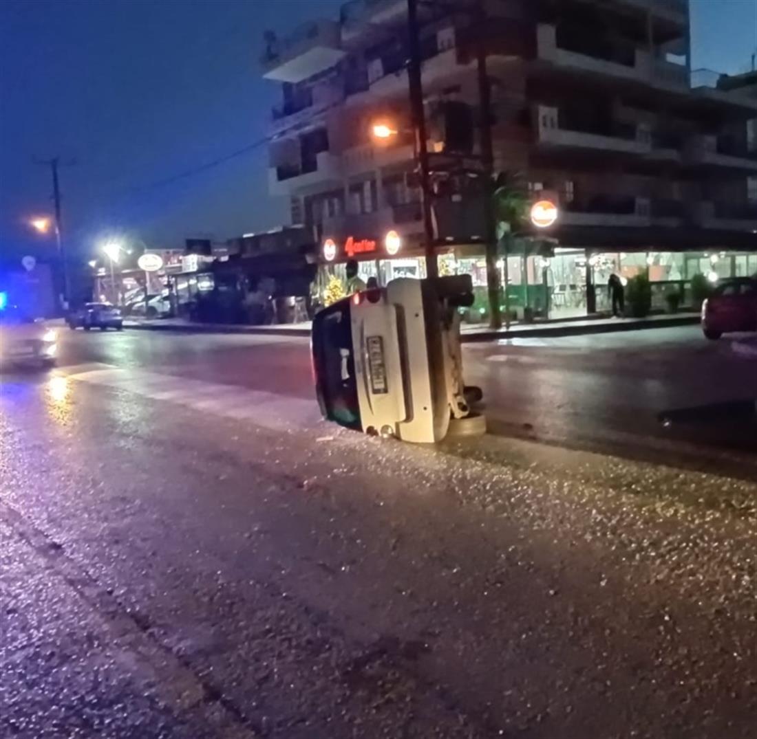 Τροχαίο - Θεσσαλονίκη - Ανατροπή αυτοκινήτου