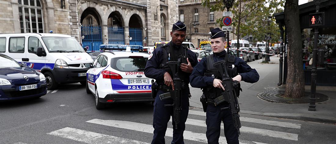 Επίθεση με μαχαίρι - αστυνομία - Παρίσι
