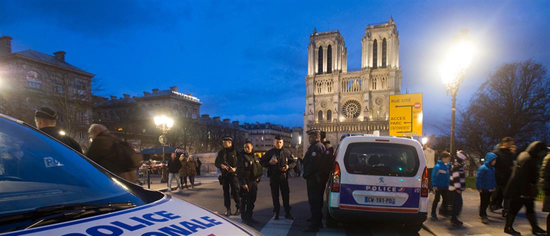 AP - Γαλλία - Παρίσι - Χριστούγεννα - ασφάλεια - αστυνομία