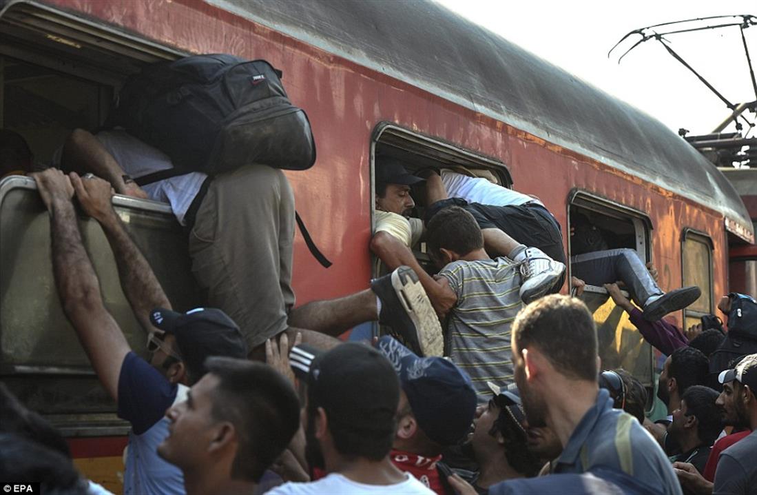 Σκόπια - Μετανάστες - τρένο - στρίμωγμα