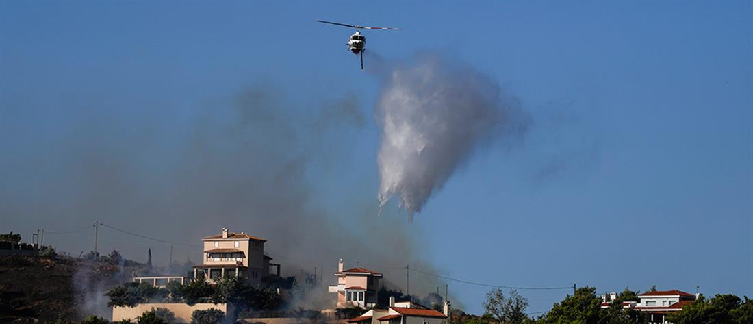 Φωτιές σε Πεντέλη, Μέγαρα, Σαλαμίνα: “μάχη” για τις αναζωπυρώσεις