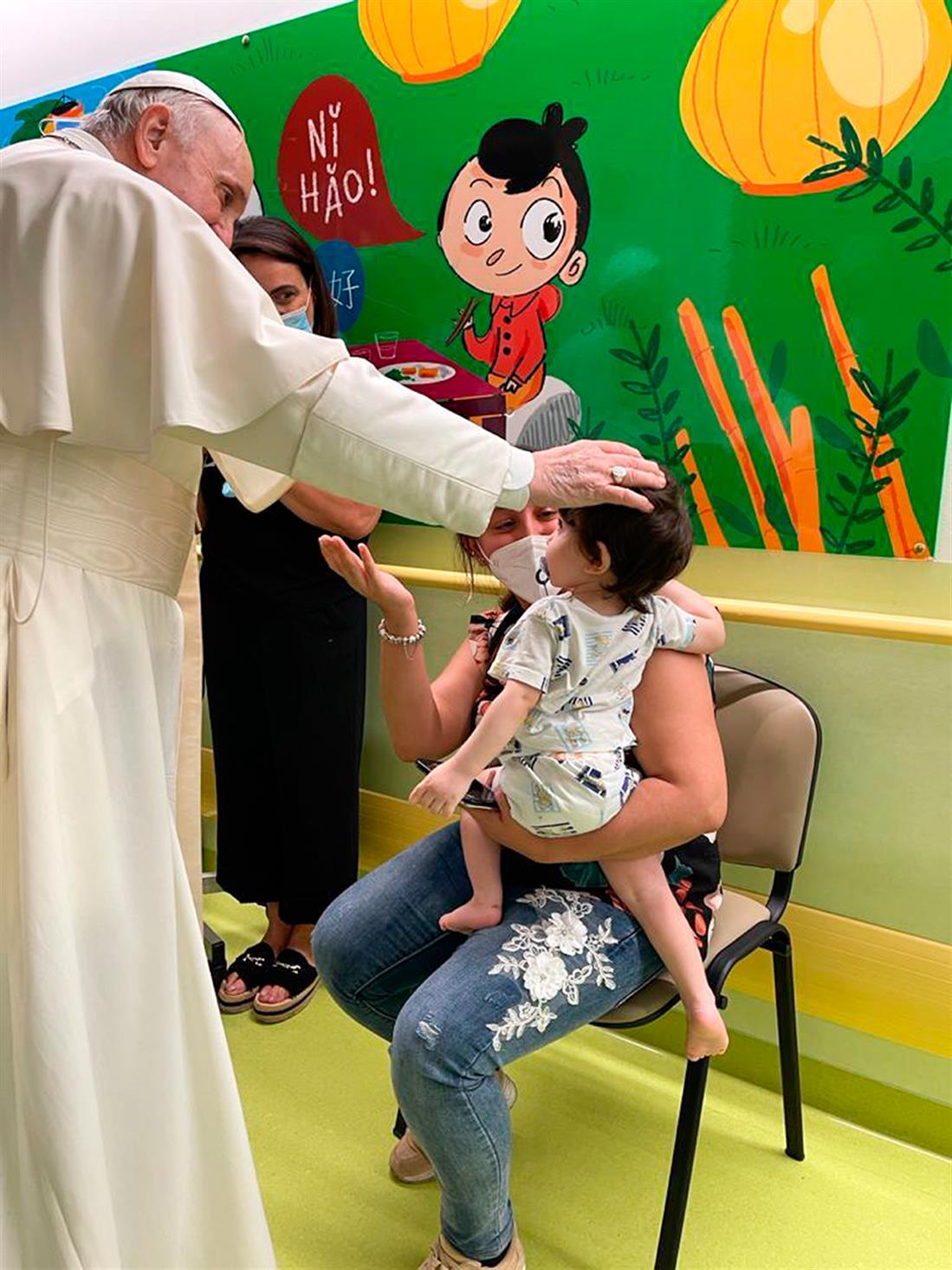 AP - Πάπας Φραγκίσκος - νοσοκομείο - παιδιά