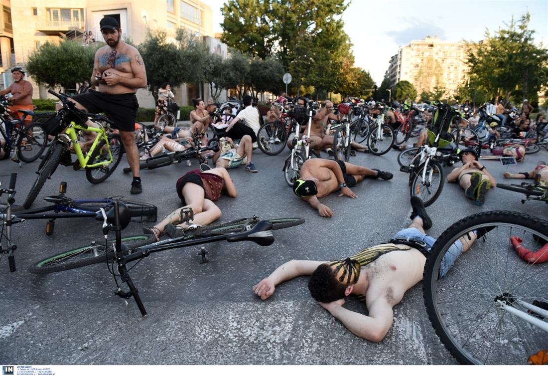 γυμνοί ποδηλάτες - Θεσσαλονίκη