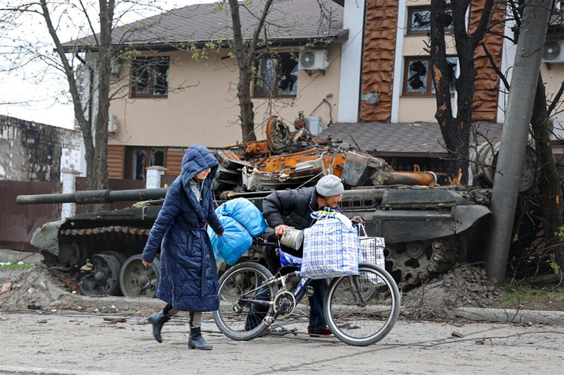 Ουκρανία - εισβολή  - πόλεμος - Ρωσία - βομβαρδισμοί - καταστροφές