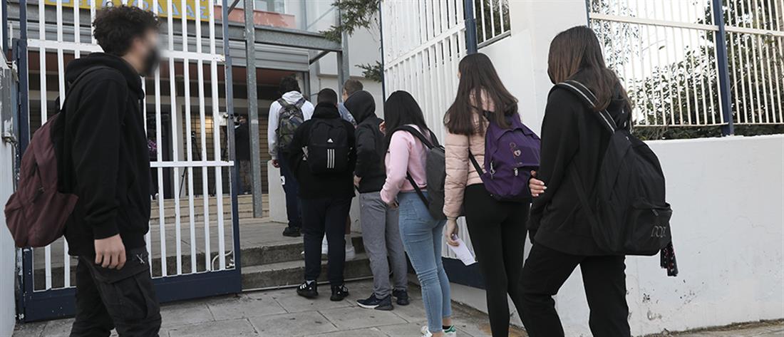 Κορονοϊός – ΣΥΡΙΖΑ: Τα σχολεία “ανοχύρωτα” με ευθύνη της κυβέρνησης