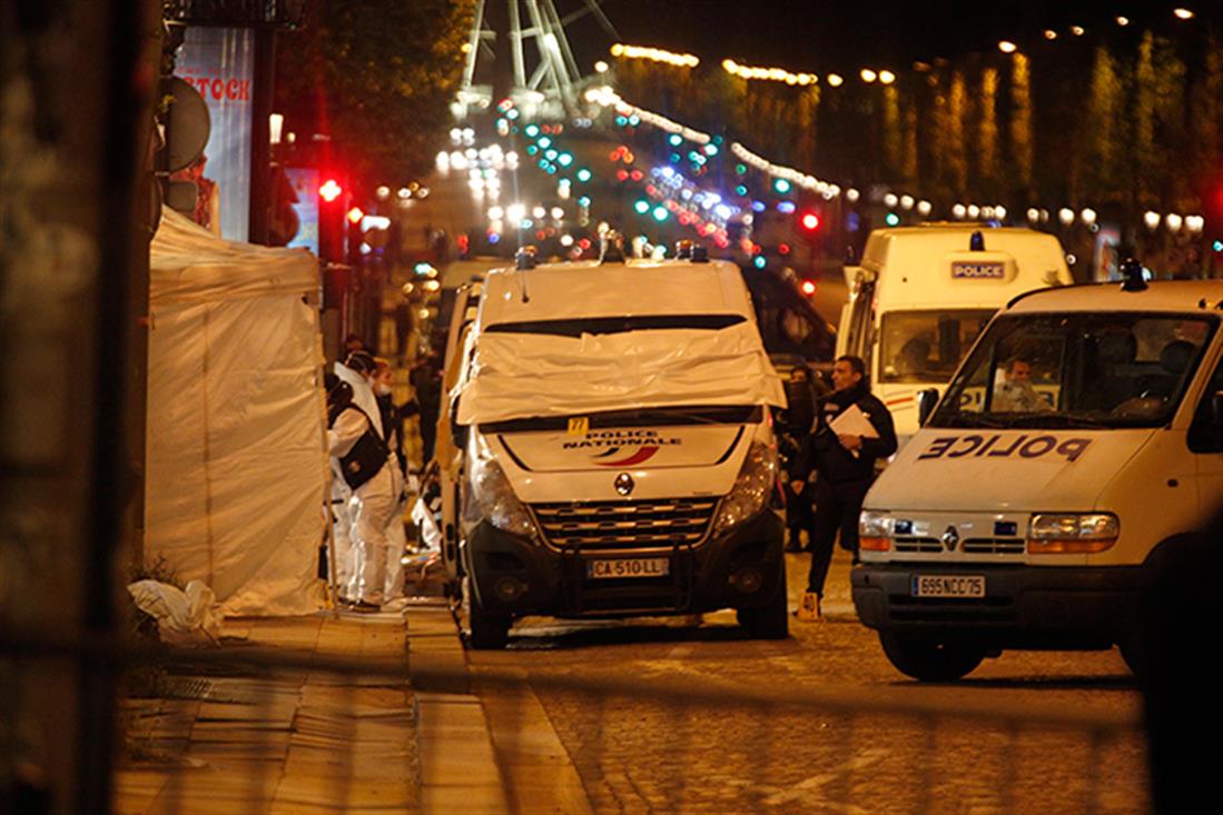AP - Παρίσι - πυροβολισμοί - αστυνομία - δράστης - τρομοκρατία
