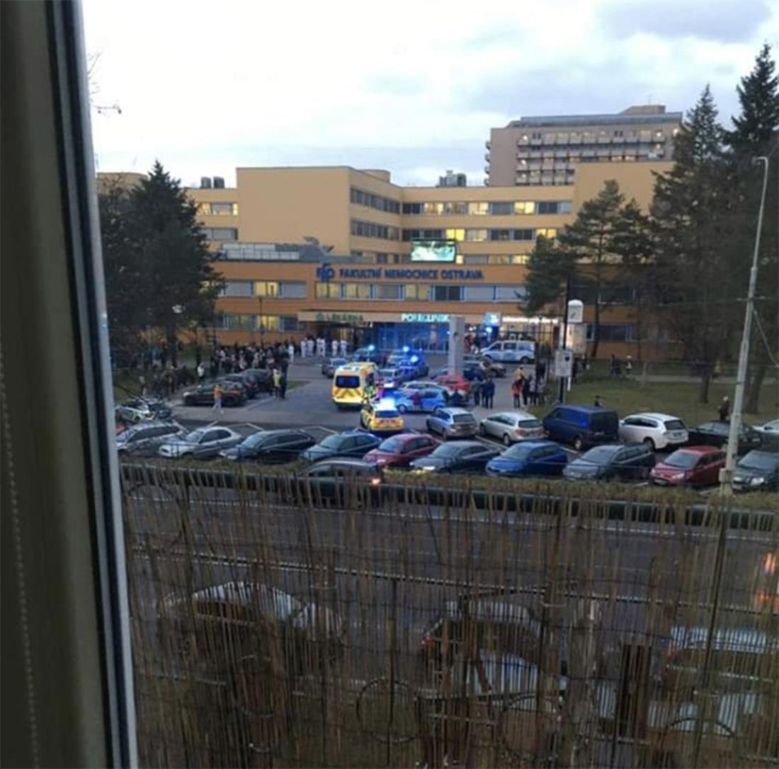 Πυροβολισμοί - Τσεχία - νοσοκομείο