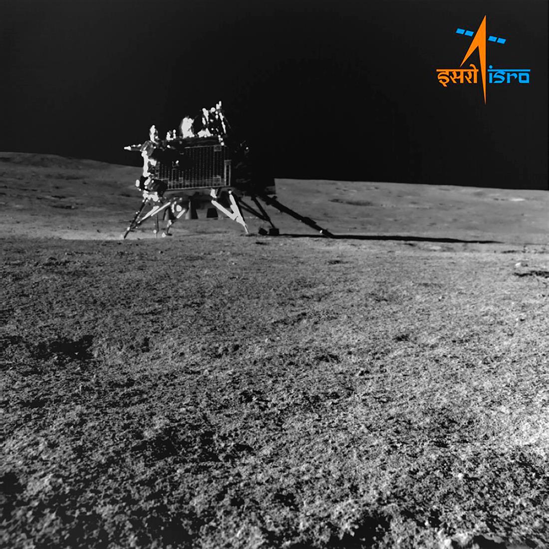 διαστημικό όχημα - Pragyan - σελήνη