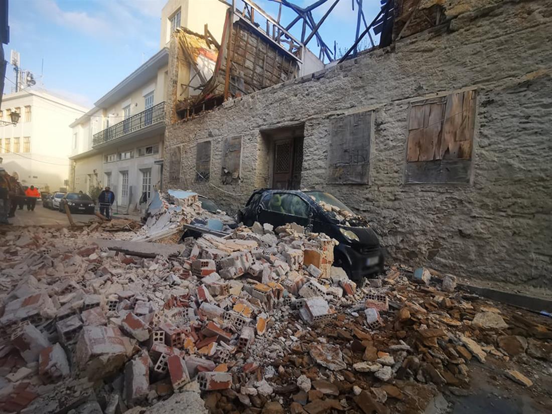 Κατάρρευση κτηρίου - Ερμούπολη