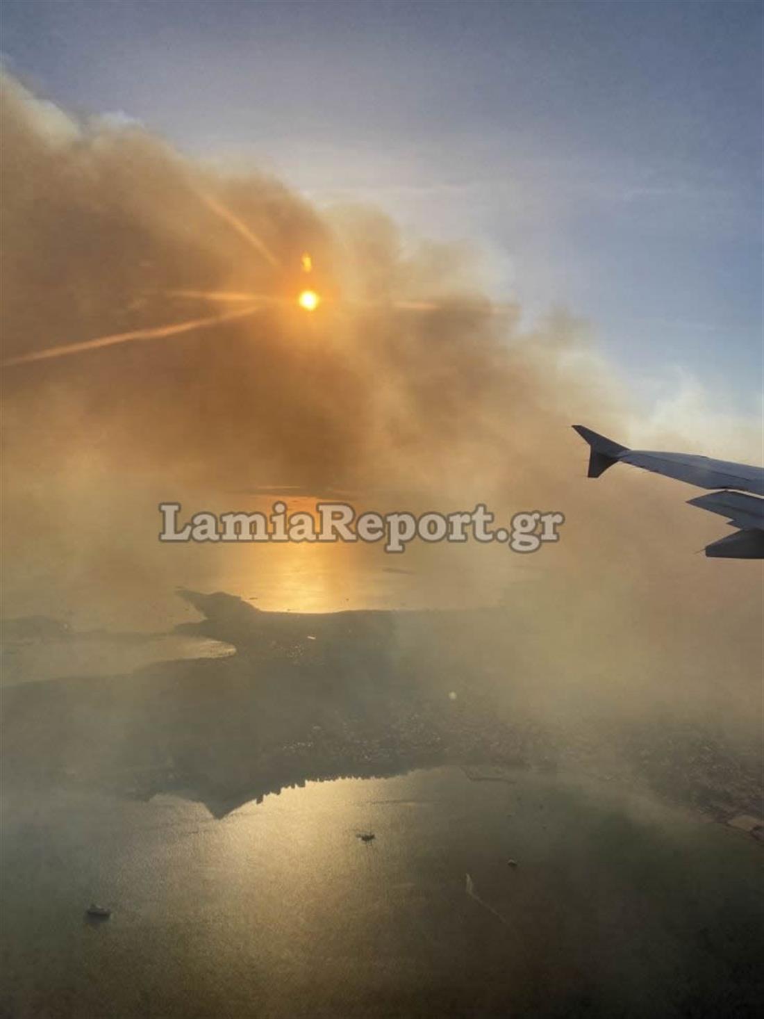 Φωτιά Βούλα - αεροπλάνο  - φωτογραφίες από ψηλά